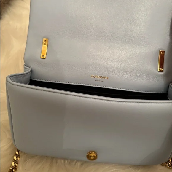 Burberry purse - Picture 2 of 6